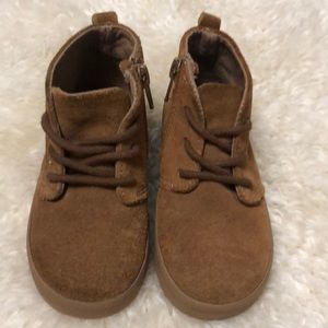 Baby Gap booties - Size 7